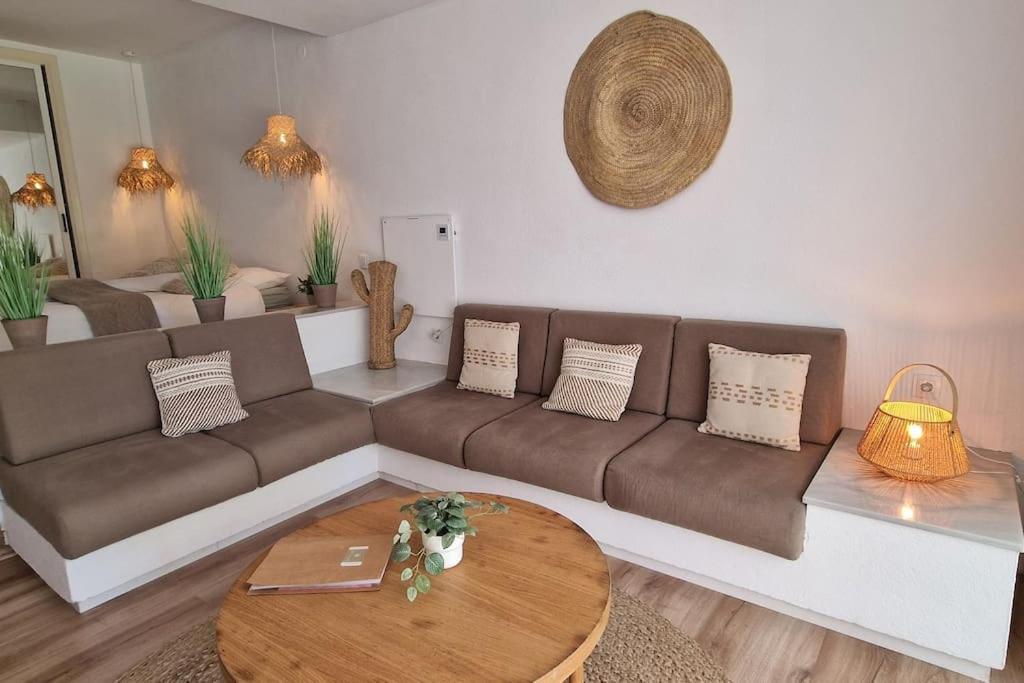 Luxe Studio Met Ruim Terras, Vlak Aan Zee! Sitio de Calahonda Екстер'єр фото